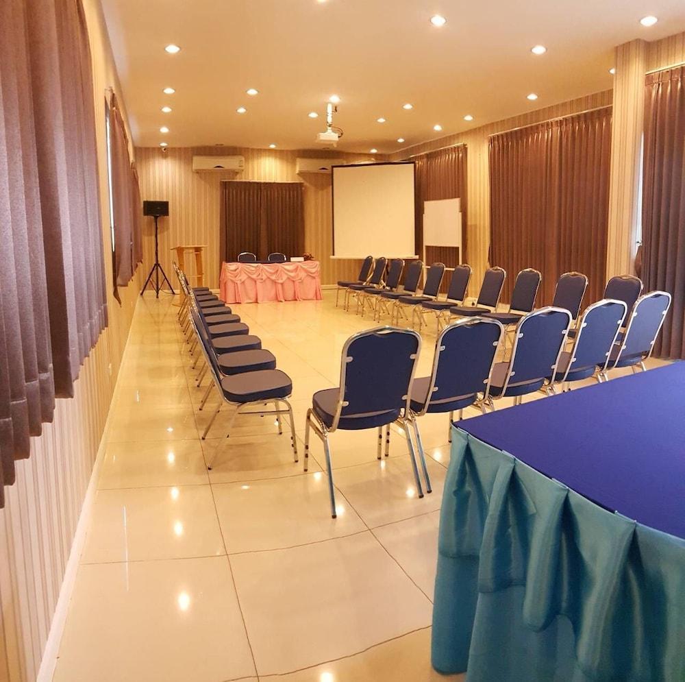Harmony Resort Hotel Chiang Mai Buitenkant foto