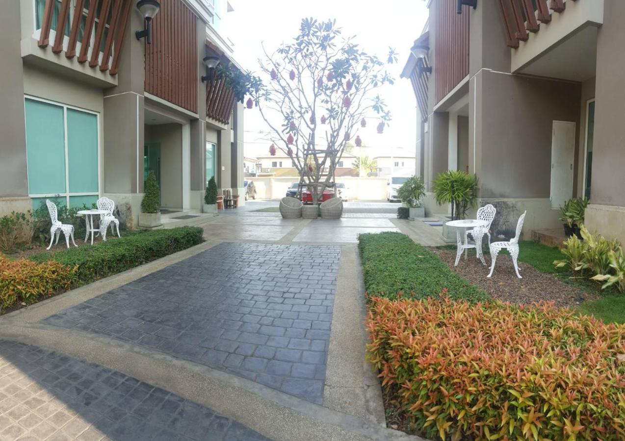 Harmony Resort Hotel Chiang Mai Buitenkant foto